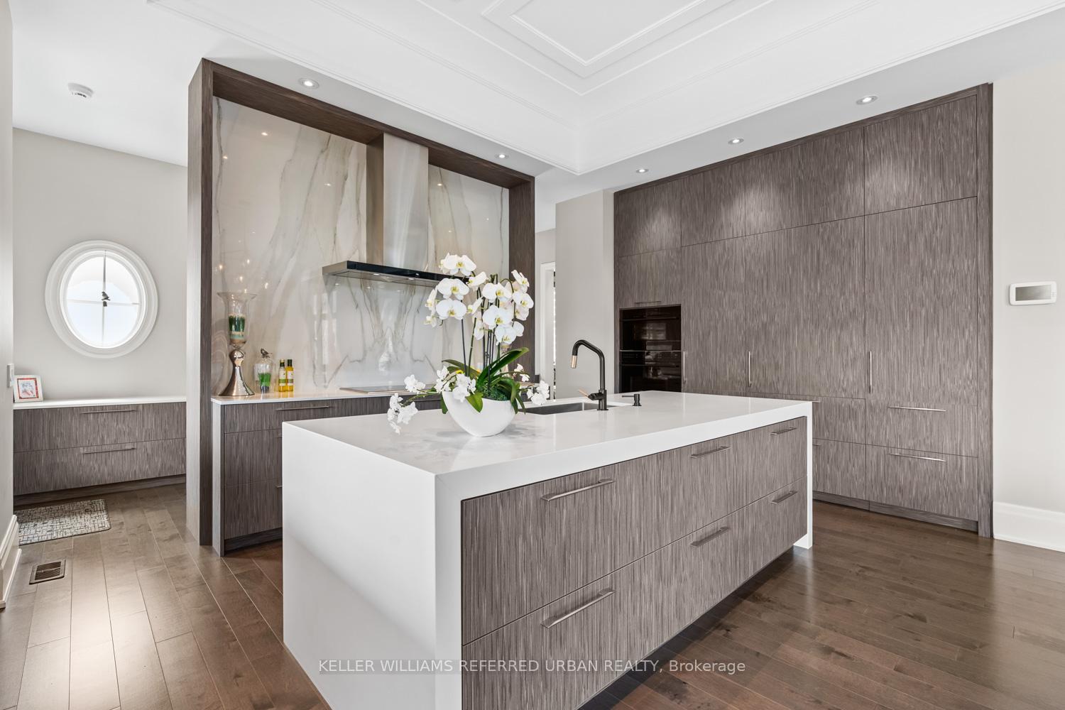 Photo 10 of 61 Ria Court, King, King City — HOMEH