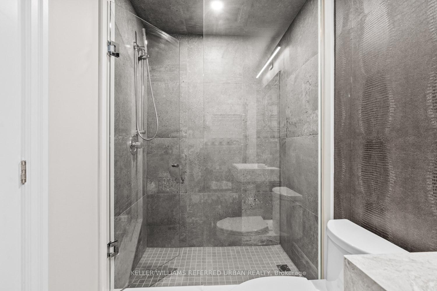 Photo 40 of 61 Ria Court, King, King City — HOMEH