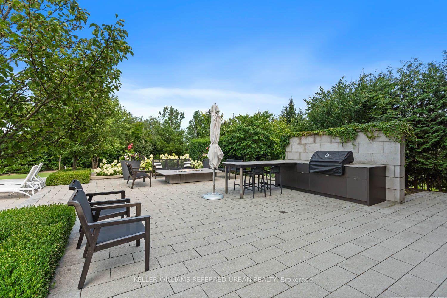 Photo 44 of 61 Ria Court, King, King City — HOMEH