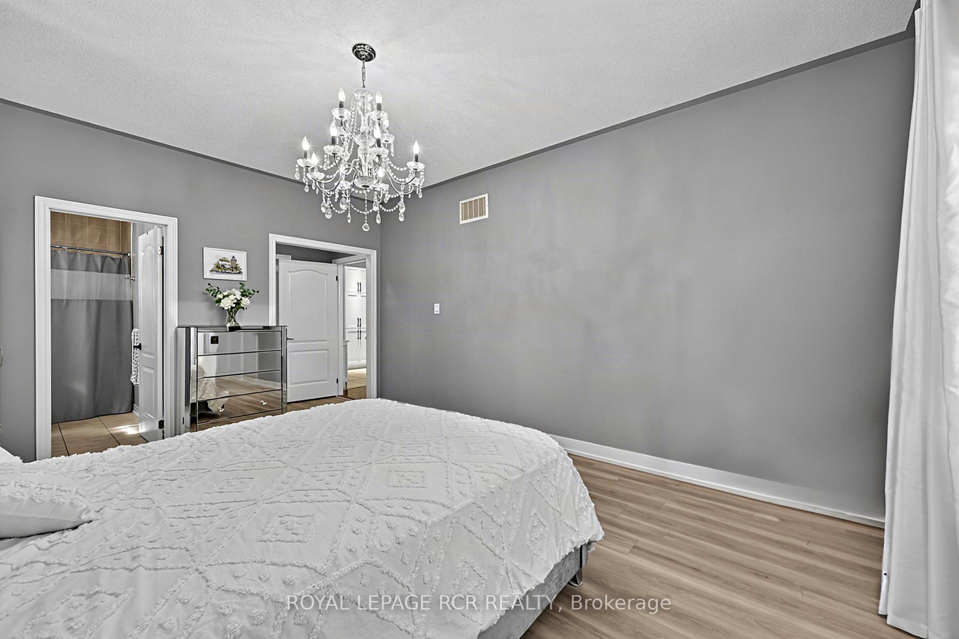 Photo 17 of 5 Borland Crescent, Caledon, Caledon East — HOMEH