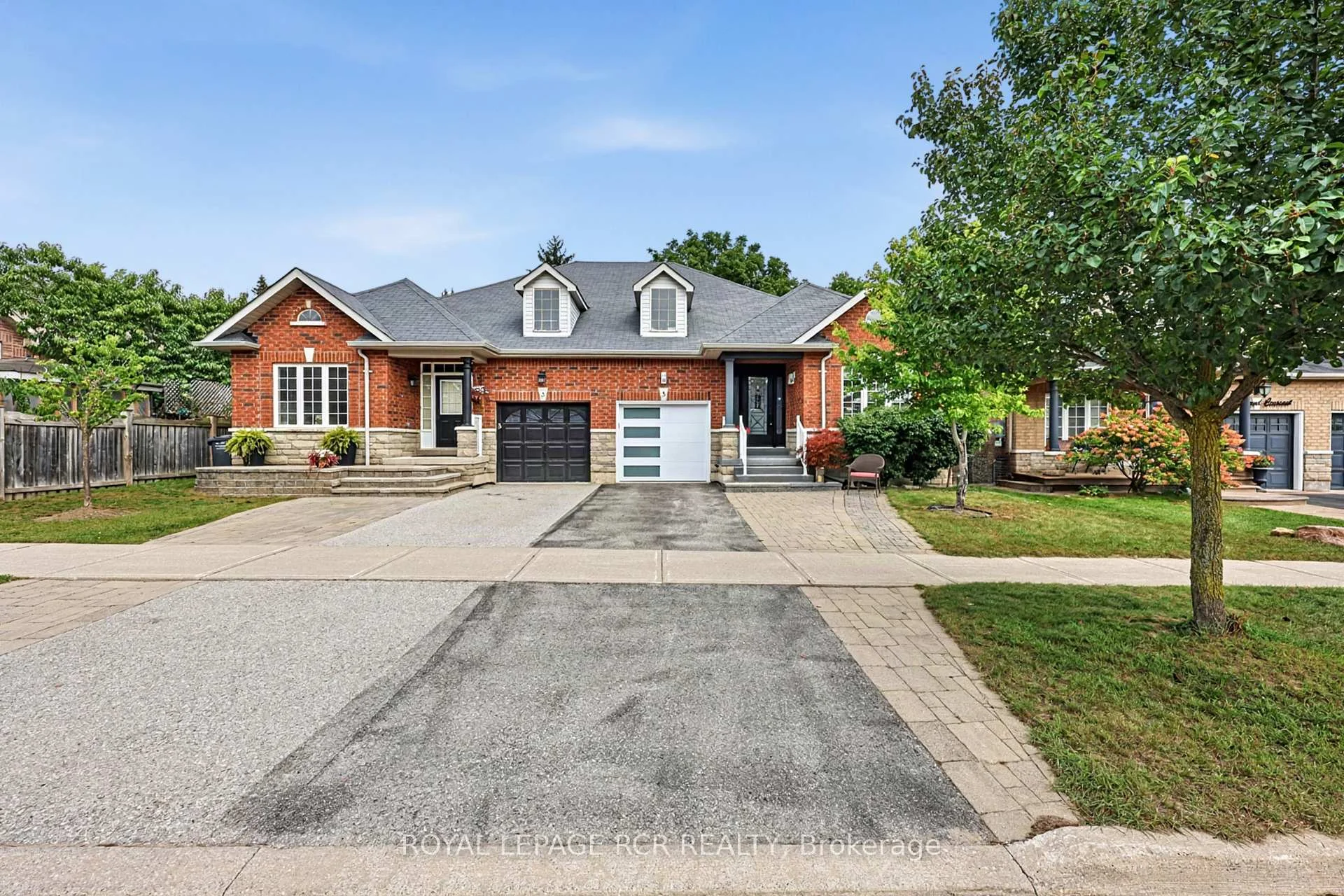 Photo 5 of 5 Borland Crescent, Caledon, Caledon East — HOMEH