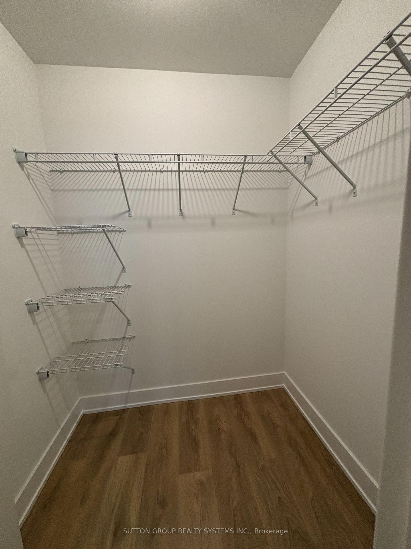 Photo 7 of Unit 903, 204 Burnhamthorpe Road E, Mississauga, City Centre — HOMEH