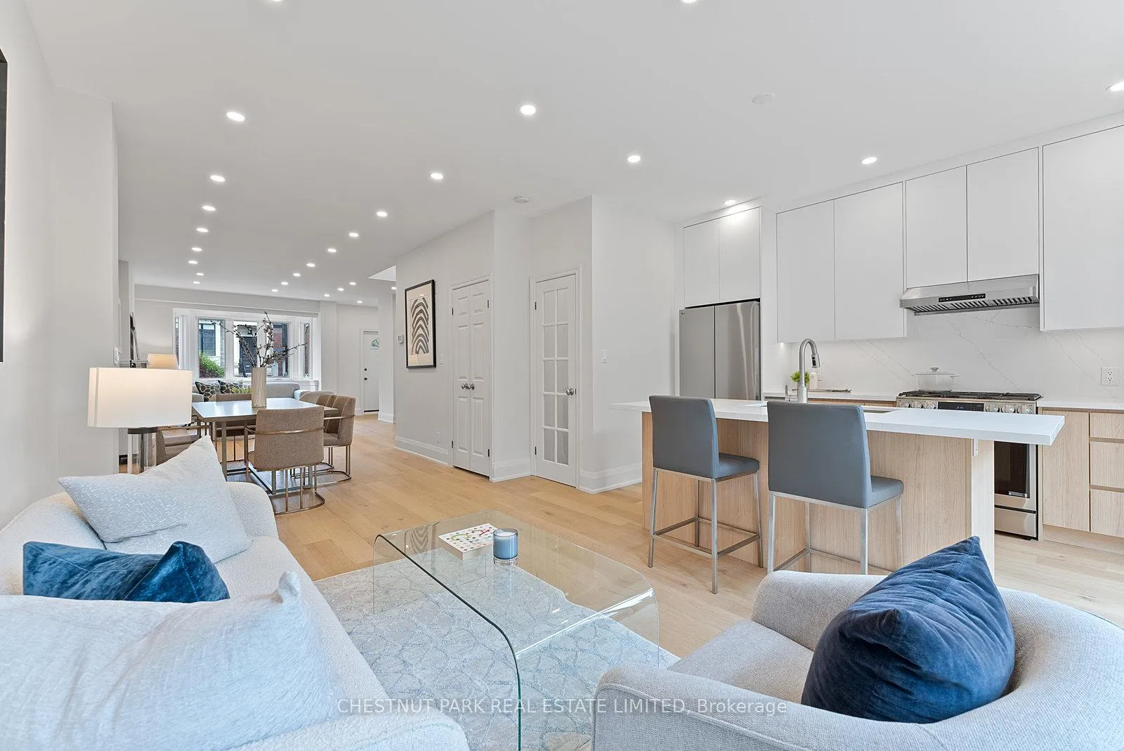 Photo 16 of 207 Glengarry Avenue, Toronto, Lawrence Park North — HOMEH