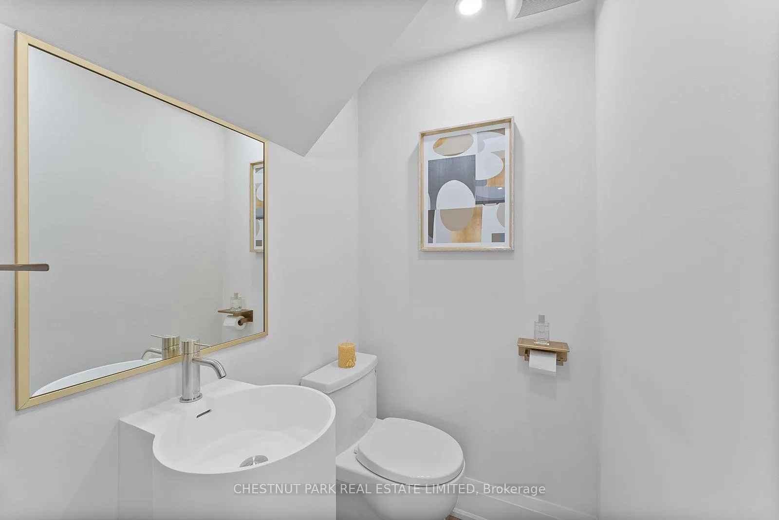 Photo 17 of 207 Glengarry Avenue, Toronto, Lawrence Park North — HOMEH