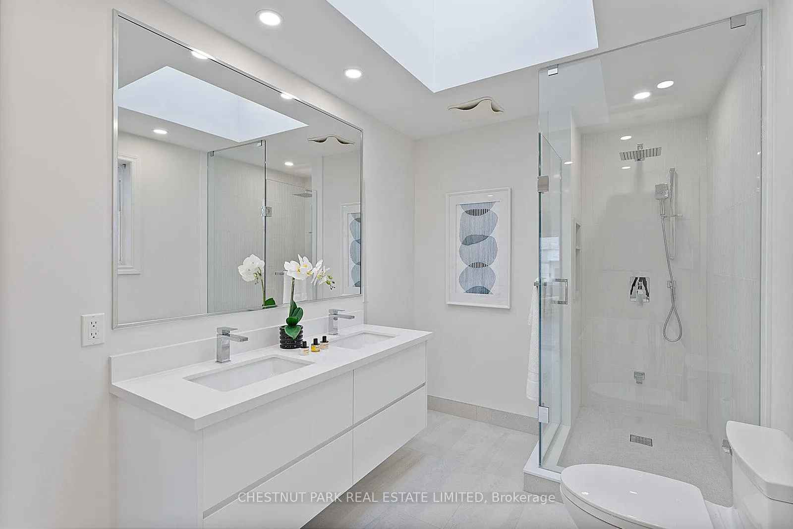 Photo 25 of 207 Glengarry Avenue, Toronto, Lawrence Park North — HOMEH