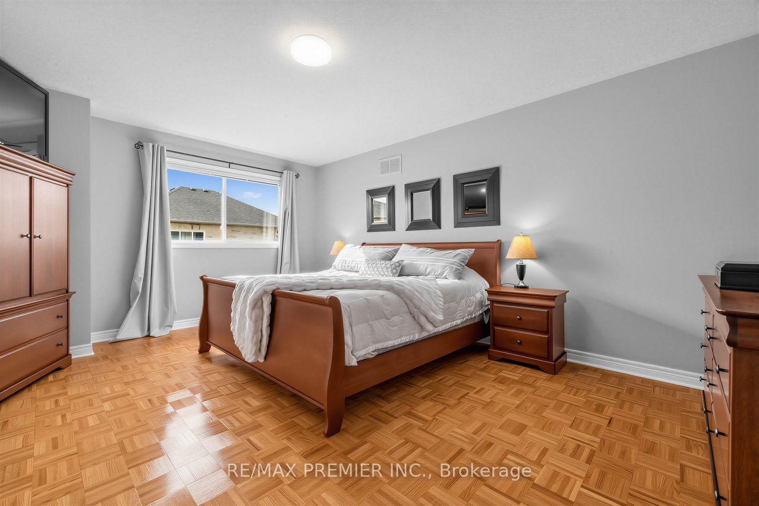 Photo 22 of 47 Berry Trail, Vaughan, Vellore Village — HOMEH