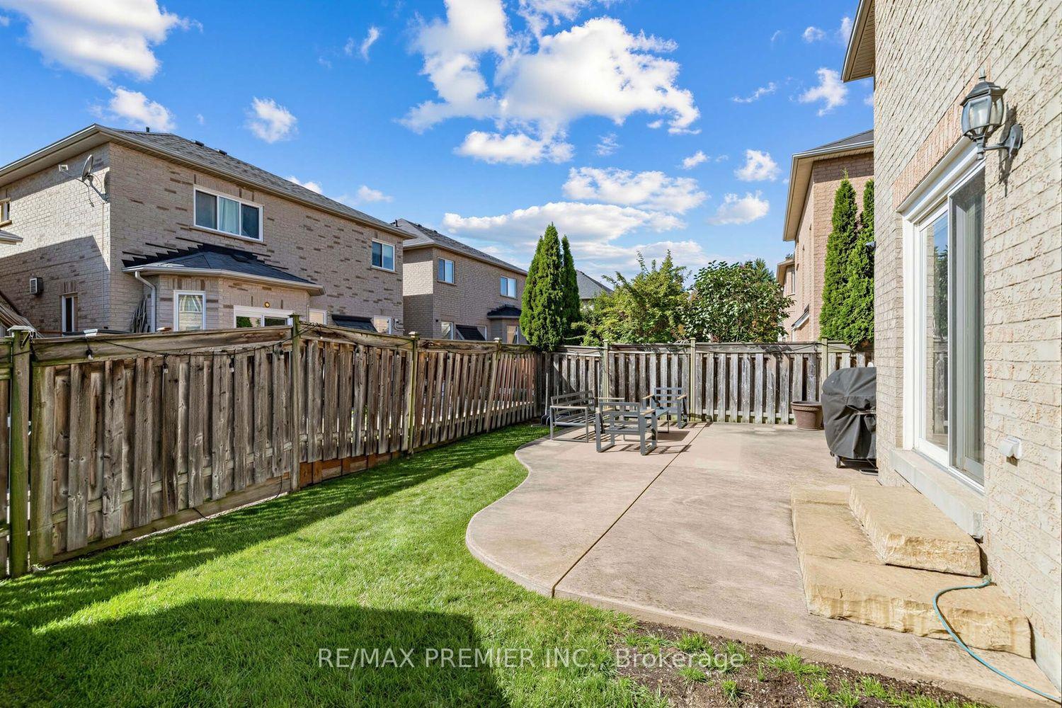 Photo 36 of 47 Berry Trail, Vaughan, Vellore Village — HOMEH
