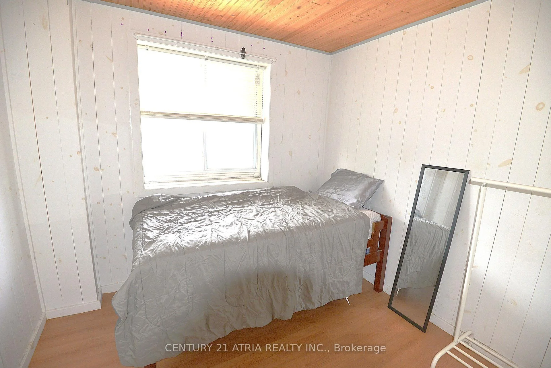 Photo 9 of 713 Chamberlain Street, Peterborough, Otonabee Ward 1 — HOMEH
