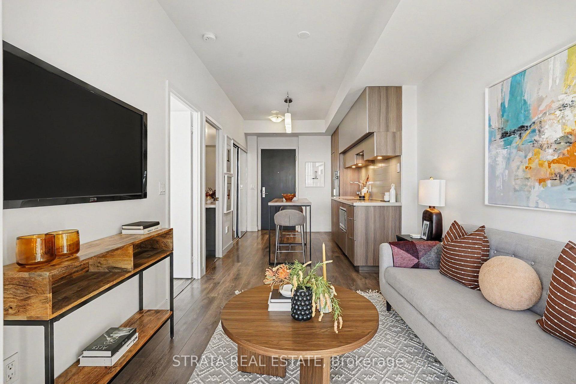Photo 6 of Unit 4610, 8 Eglinton Avenue E, Toronto, Mount Pleasant West — HOMEH