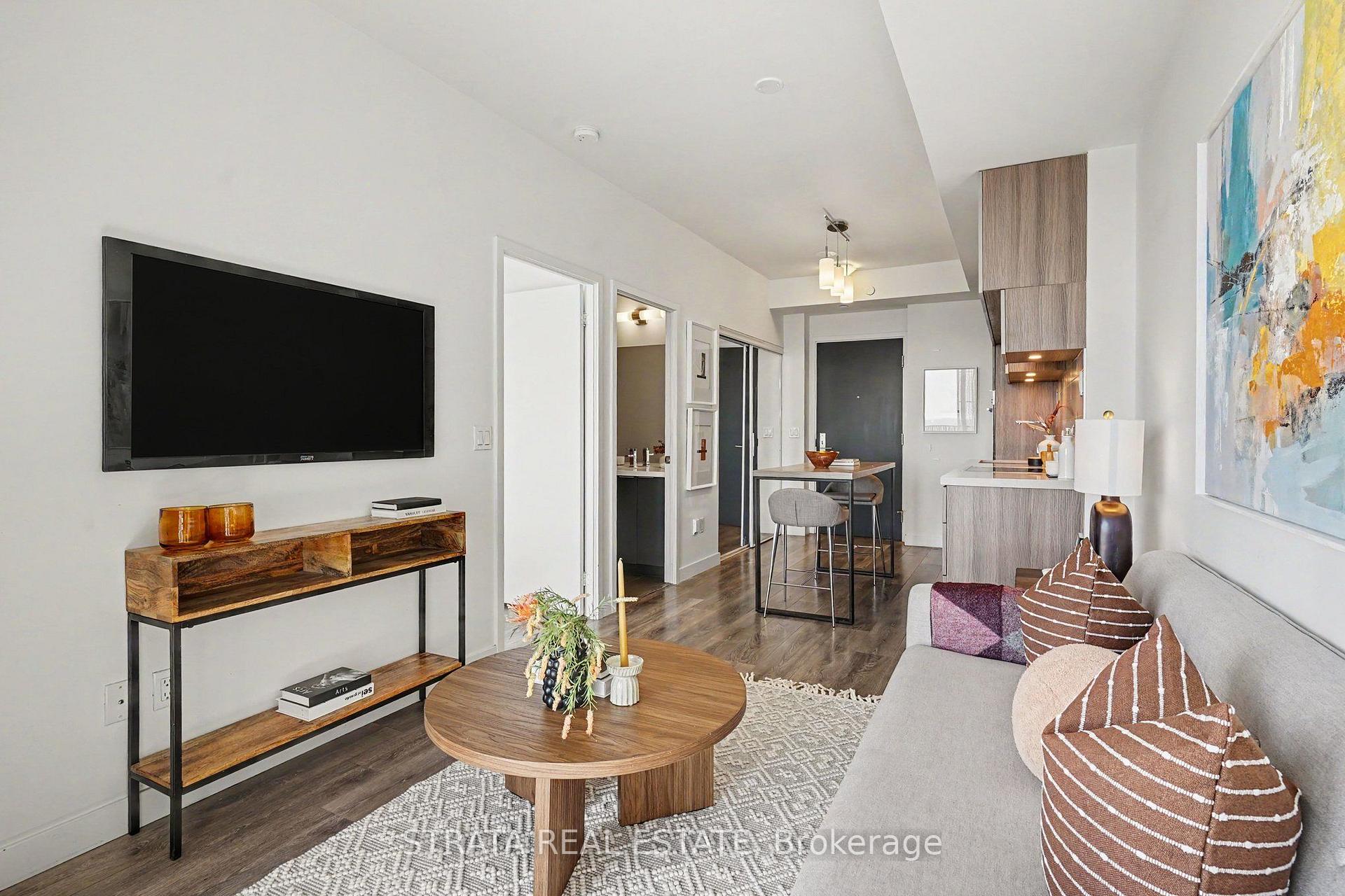 Photo 7 of Unit 4610, 8 Eglinton Avenue E, Toronto, Mount Pleasant West — HOMEH