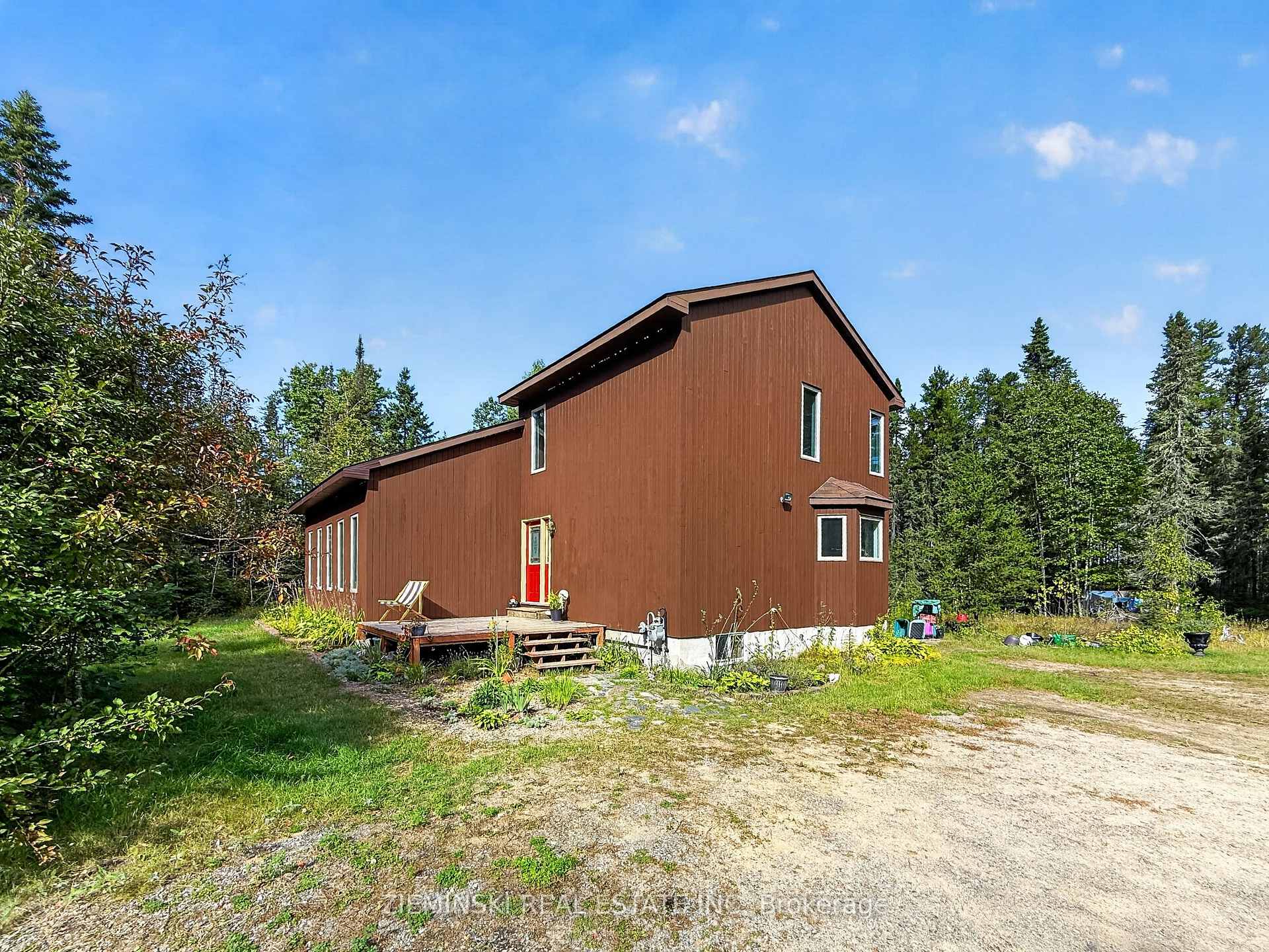Photo 2 of 810 Laforest Road, Timmins, TNW - Rural — HOMEH