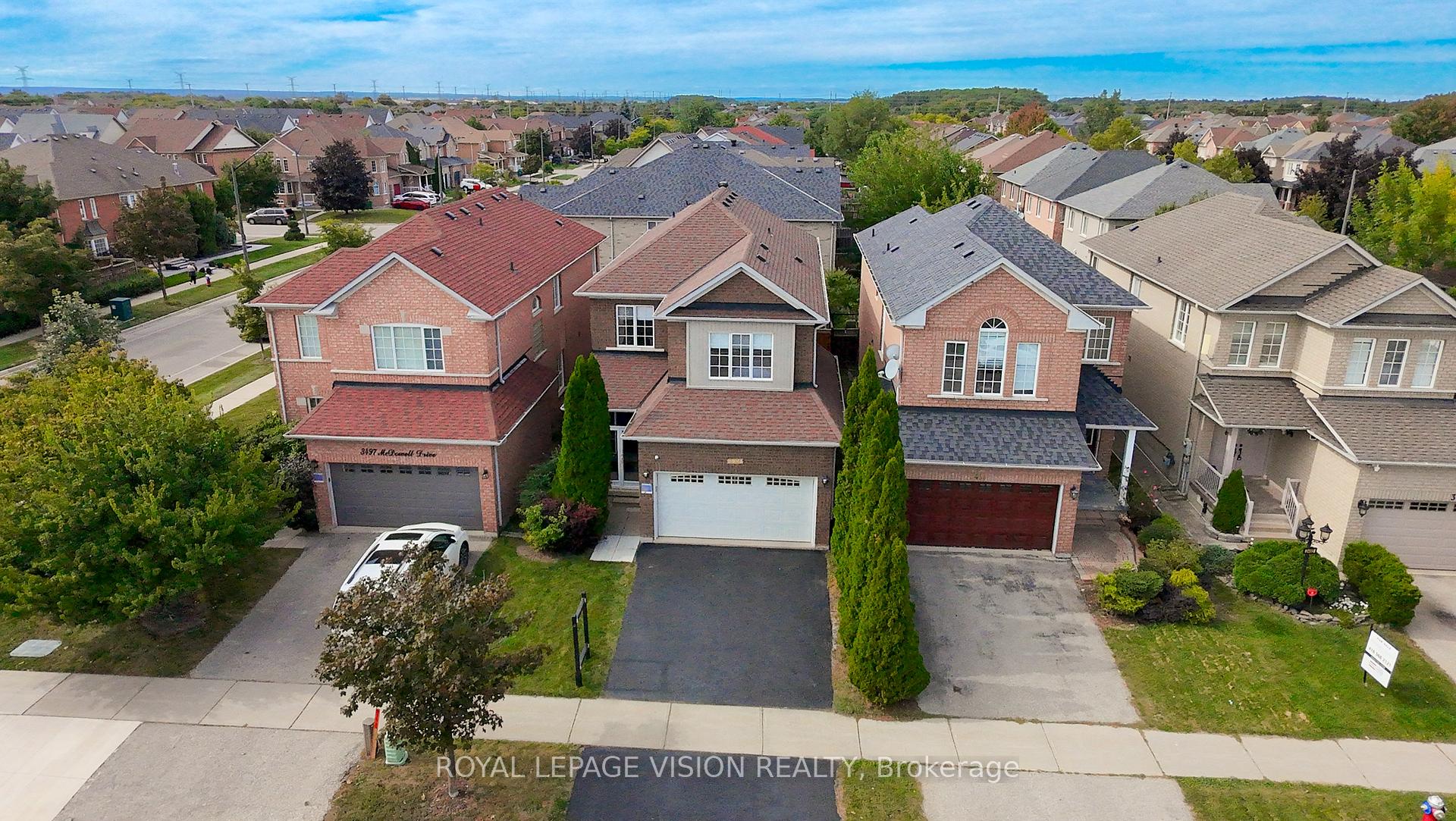 Photo 3 of 3493 McDowell Drive, Mississauga, Churchill Meadows — HOMEH