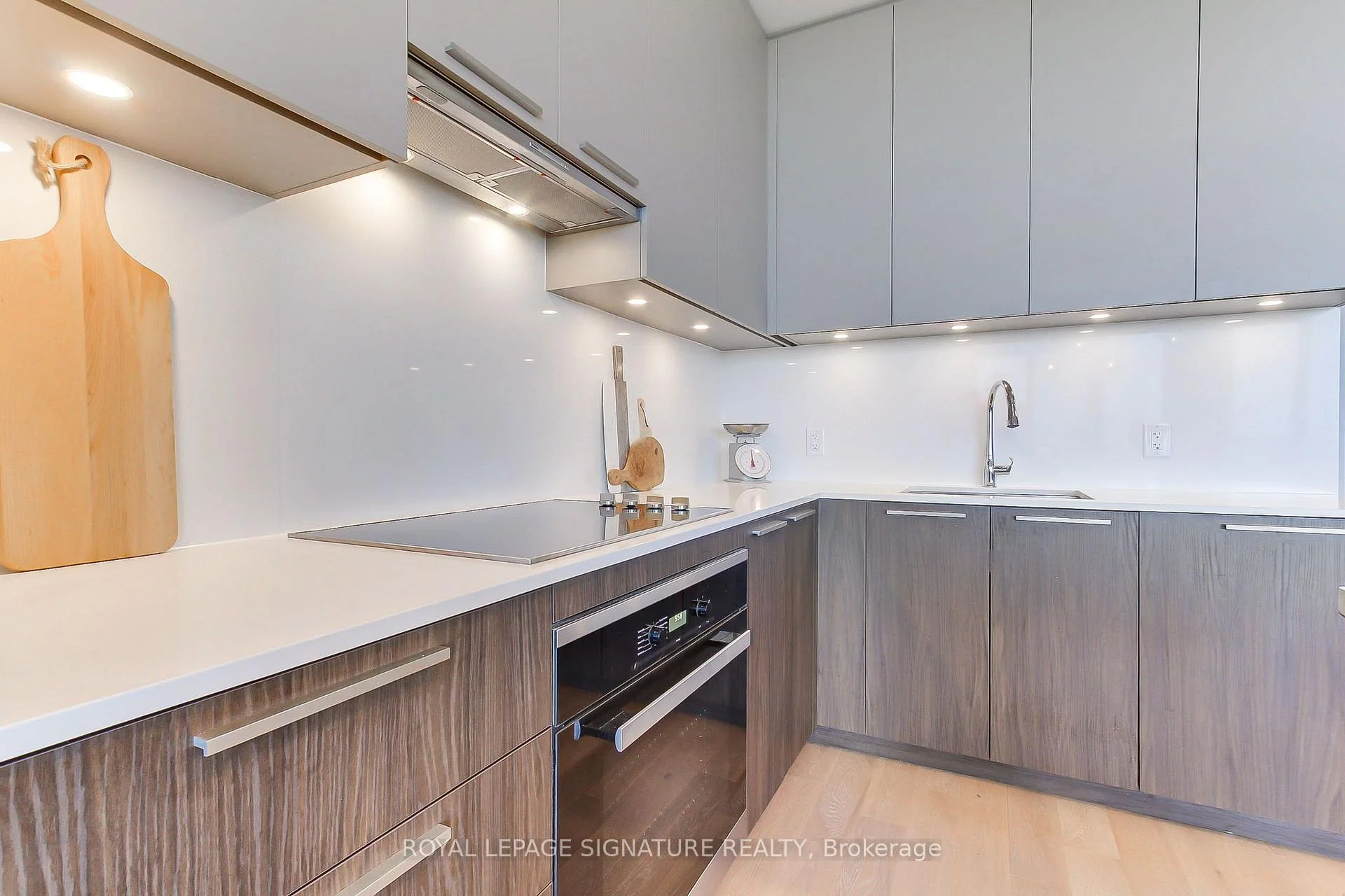 Photo 27 of Unit 2003, 20 Brin Drive, Etobicoke, Edenbridge-Humber Valley — HOMEH