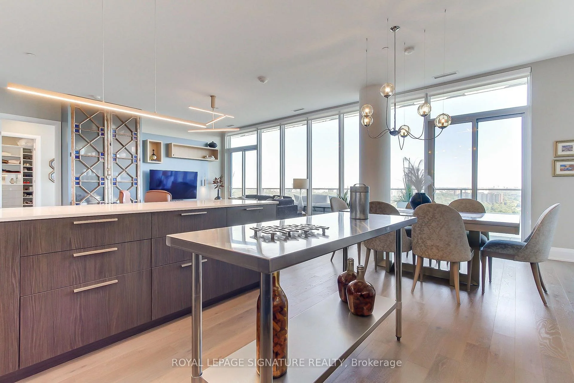 Photo 45 of Unit 2003, 20 Brin Drive, Etobicoke, Edenbridge-Humber Valley — HOMEH