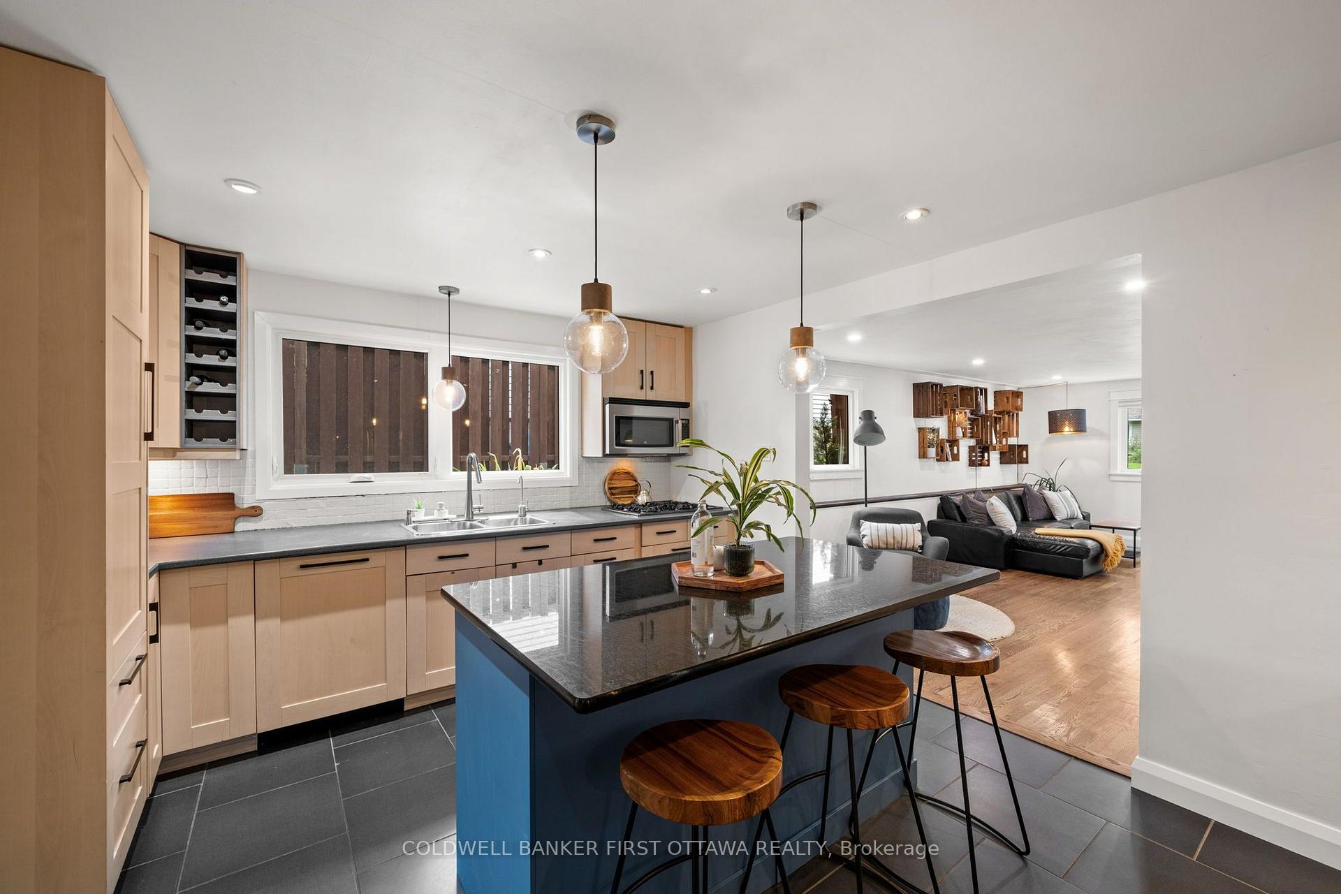 Photo 16 of 849 Maplewood Avenue, Ottawa, Queensway Terrace North — HOMEH