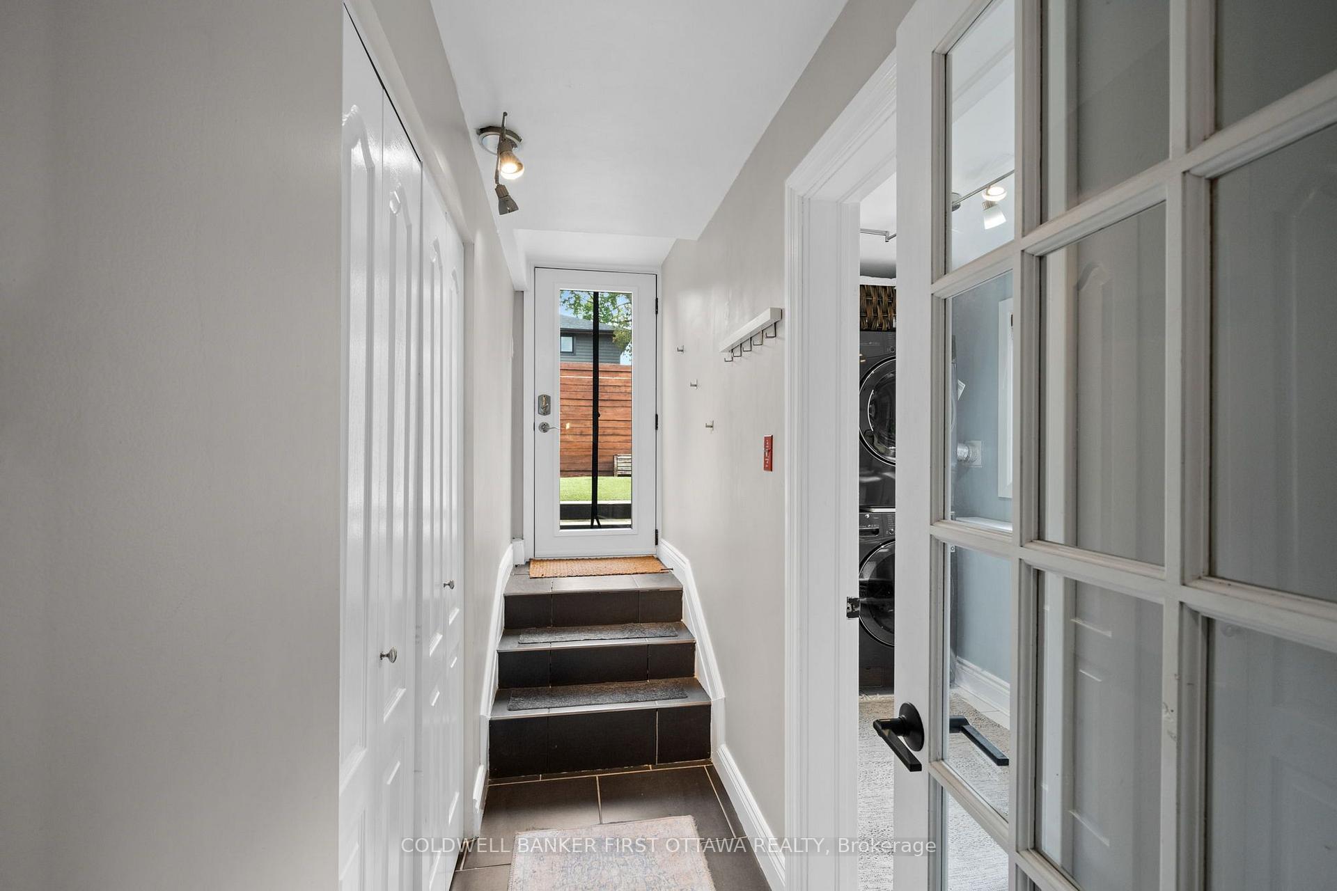 Photo 17 of 849 Maplewood Avenue, Ottawa, Queensway Terrace North — HOMEH