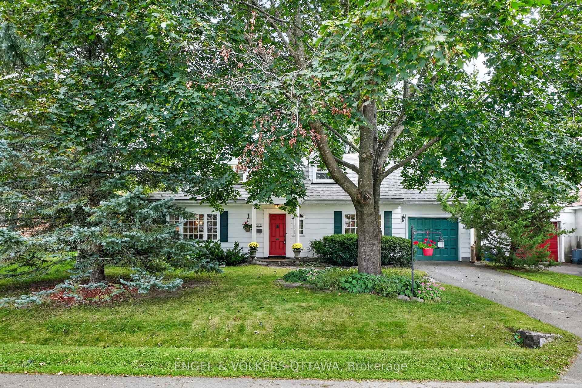 Photo of 250 Faircrest Road