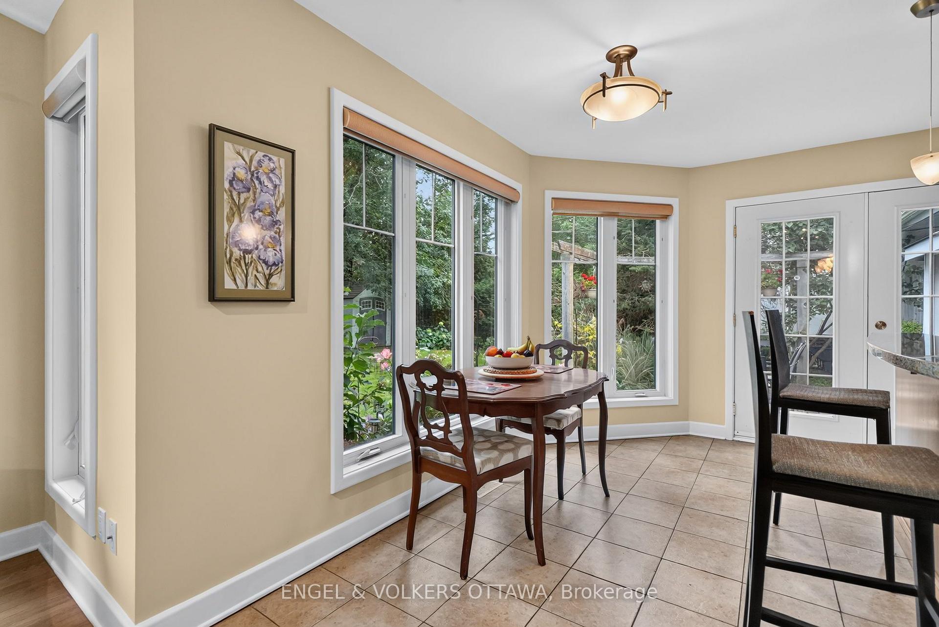 Photo 14 of 250 Faircrest Road, Ottawa, Alta Vista/Faircrest Heights — HOMEH
