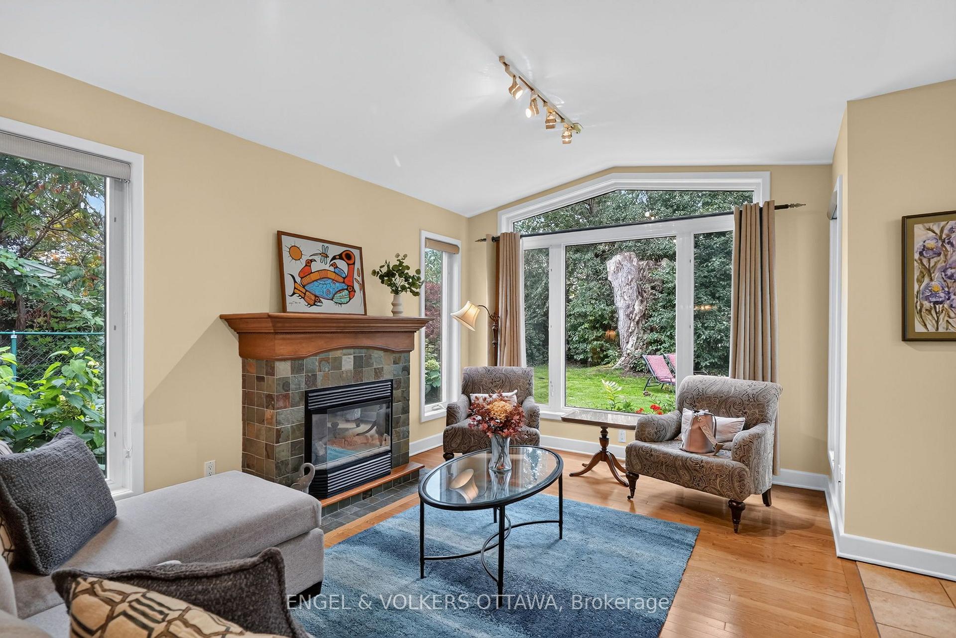 Photo 16 of 250 Faircrest Road, Ottawa, Alta Vista/Faircrest Heights — HOMEH