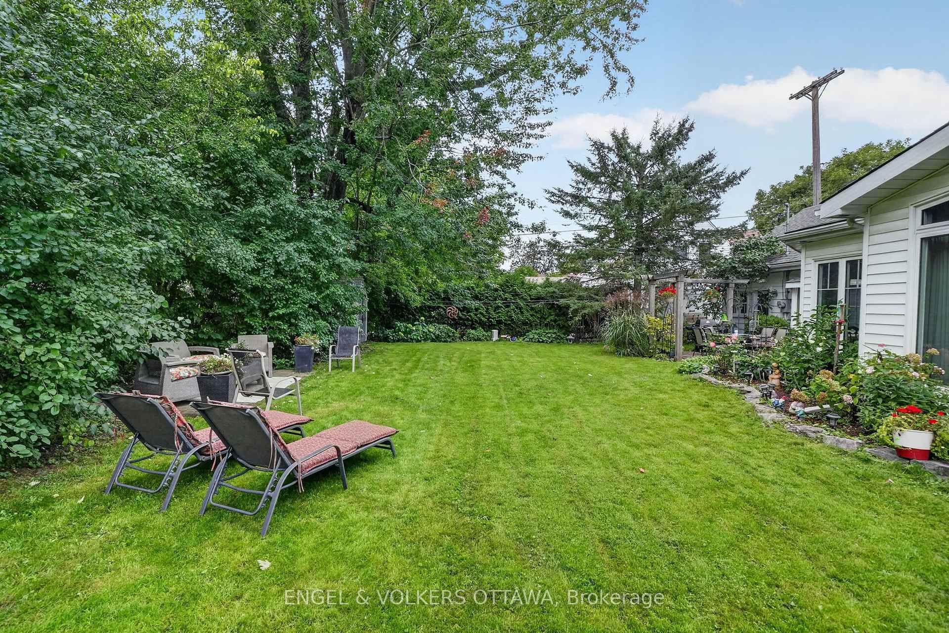 Photo 29 of 250 Faircrest Road, Ottawa, Alta Vista/Faircrest Heights — HOMEH
