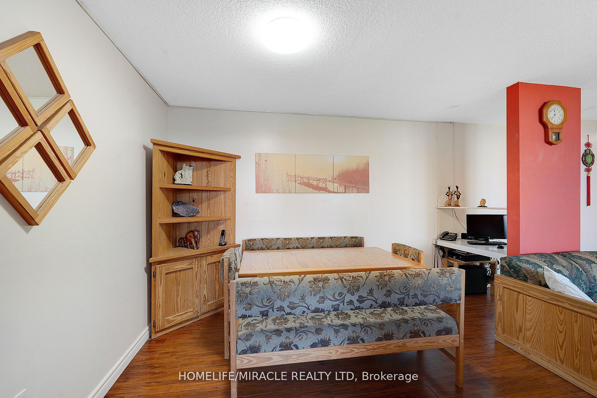 Photo 11 of Unit 907, 15 Kensington Road, Brampton, Queen Street Corridor — HOMEH