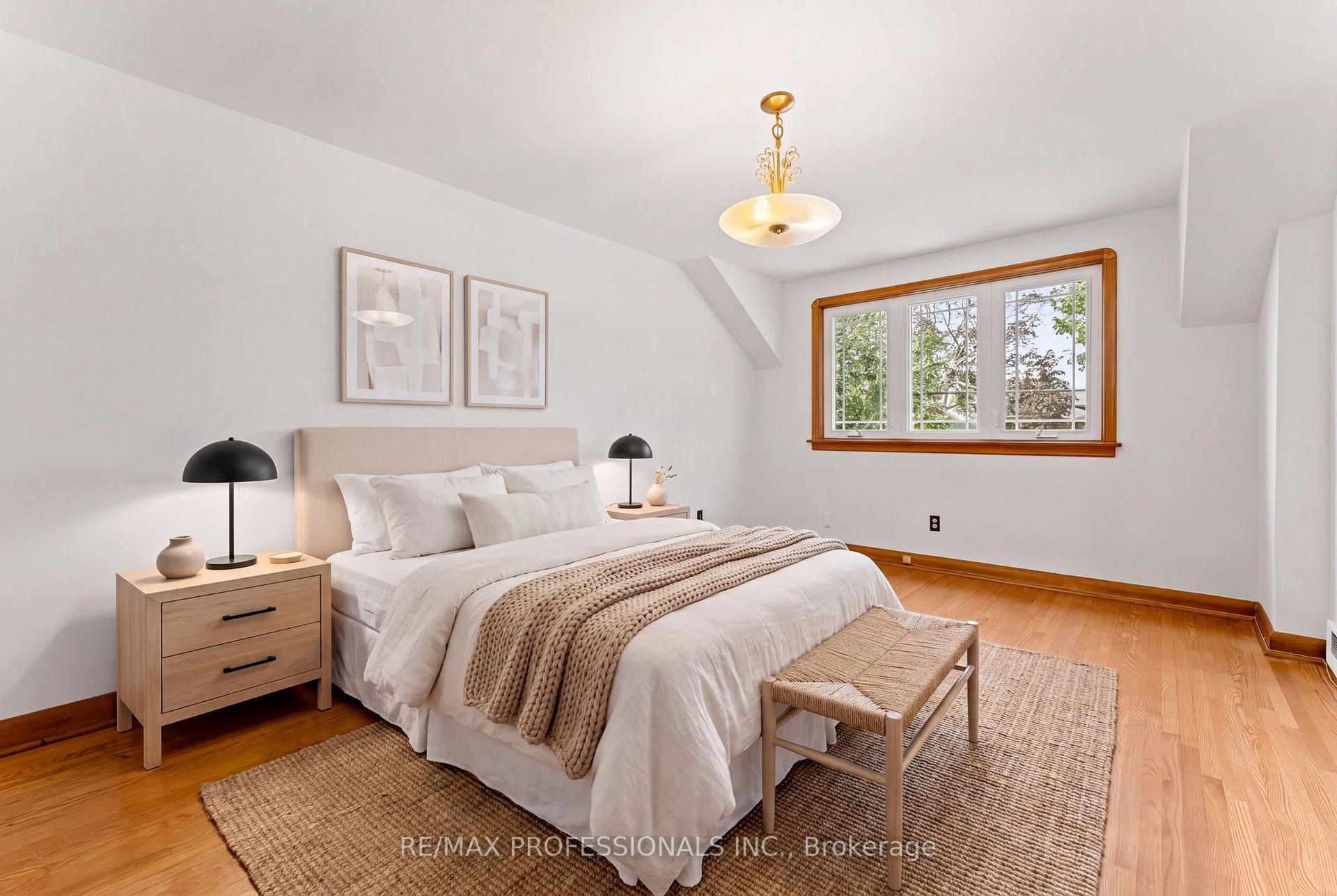 Photo 10 of 9 Coney Road, Etobicoke, Stonegate-Queensway — HOMEH