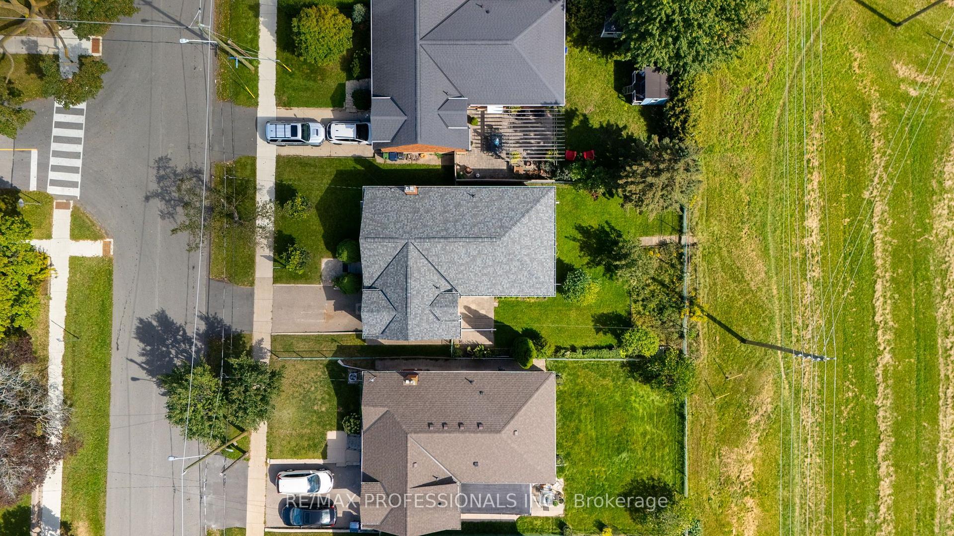 Photo 24 of 9 Coney Road, Etobicoke, Stonegate-Queensway — HOMEH