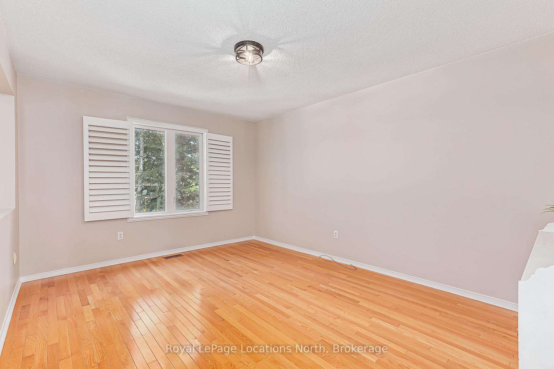 Photo 11 of 77 Silver Birch Avenue, Wasaga Beach — HOMEH