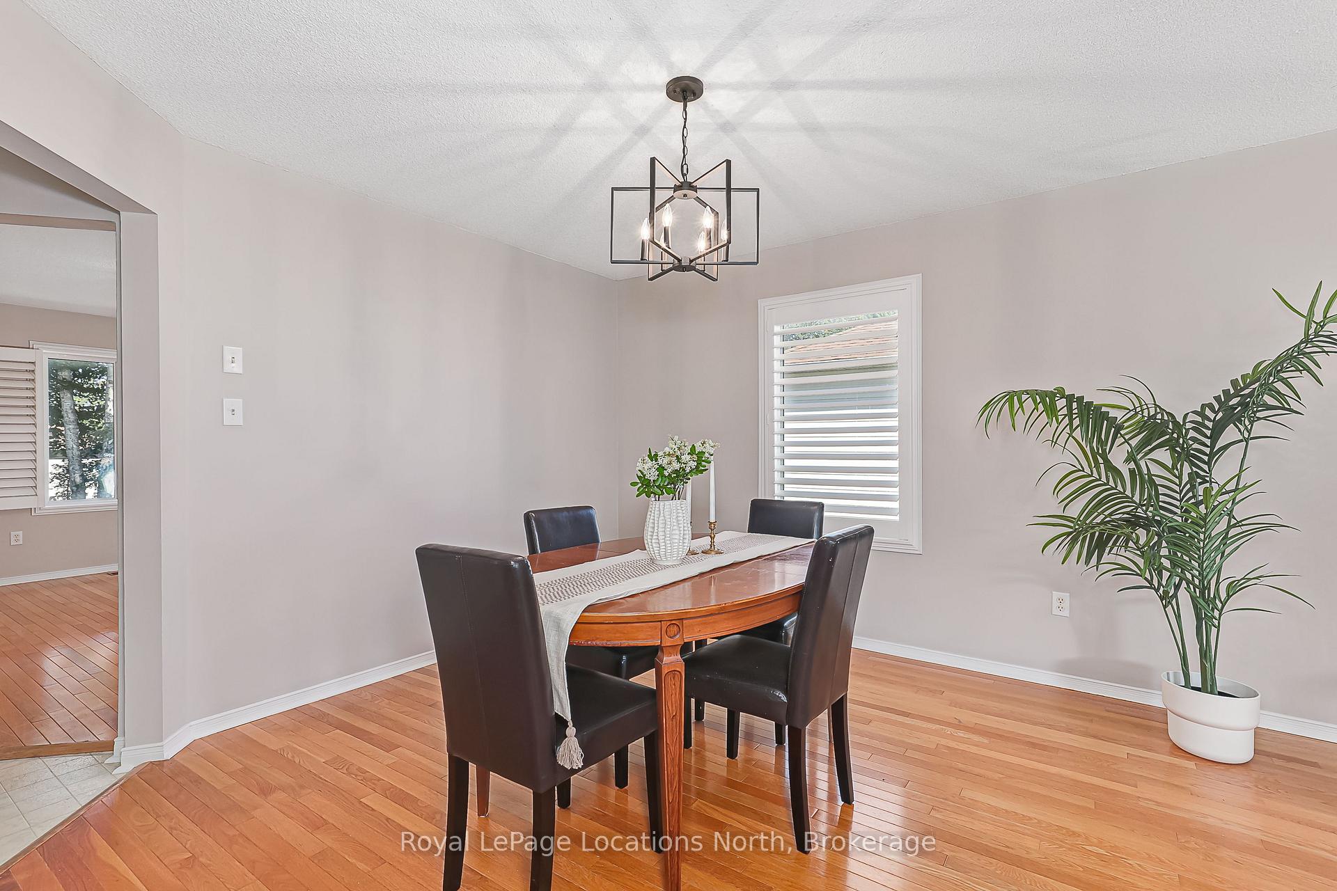 Photo 13 of 77 Silver Birch Avenue, Wasaga Beach — HOMEH
