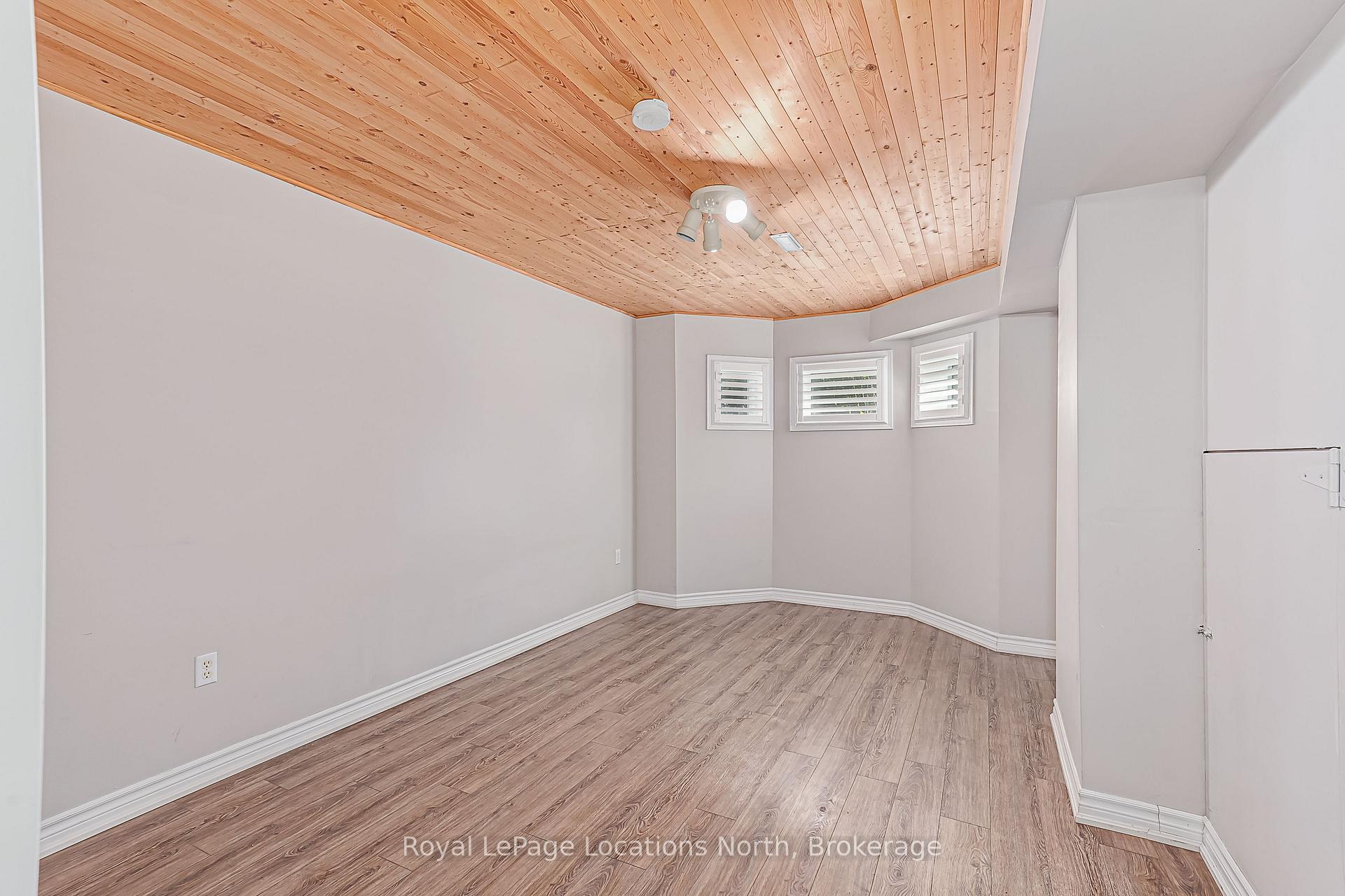Photo 35 of 77 Silver Birch Avenue, Wasaga Beach — HOMEH