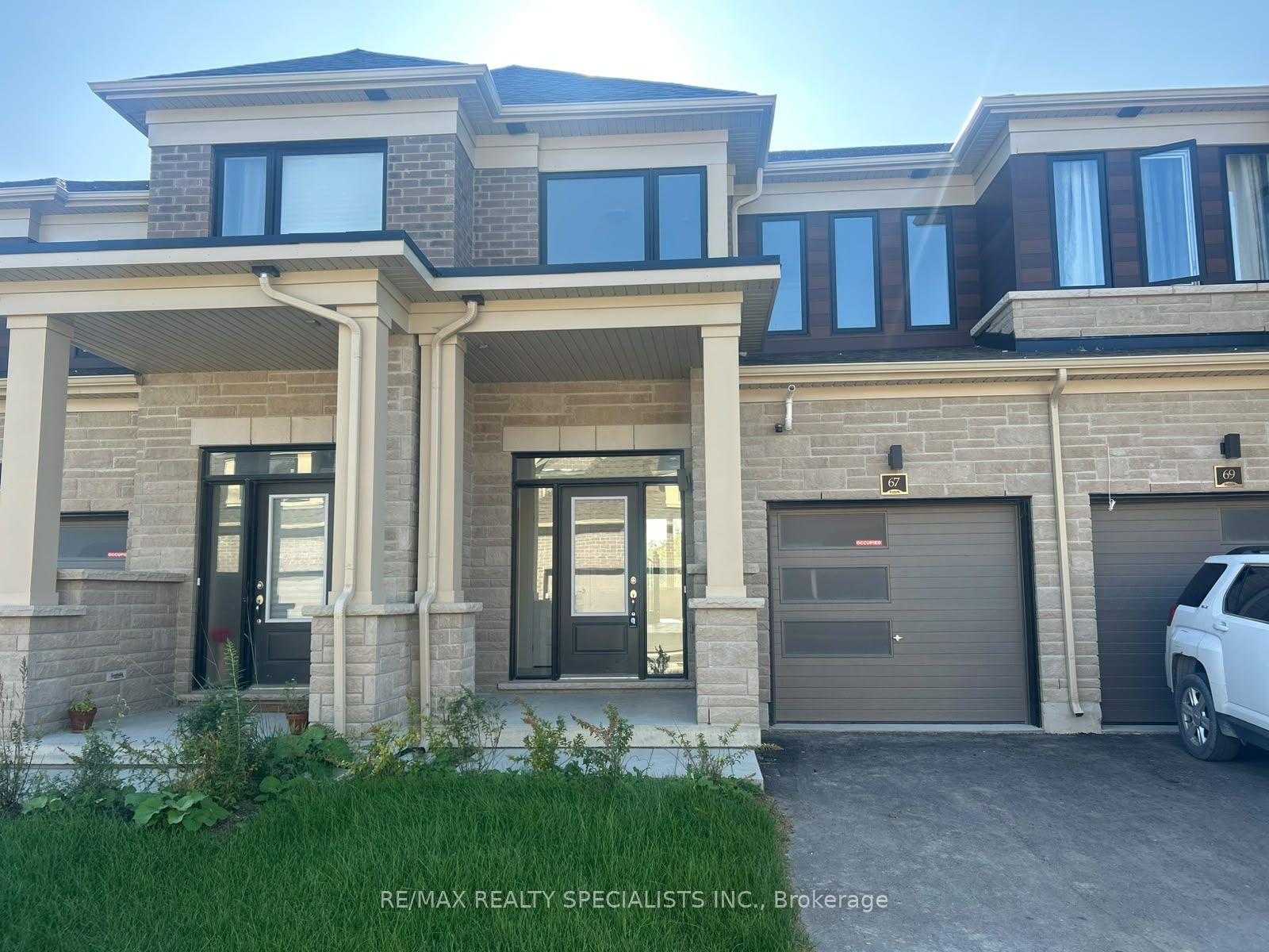 Photo 2 of 67 Watts Mews, Kawartha Lakes, Lindsay — HOMEH