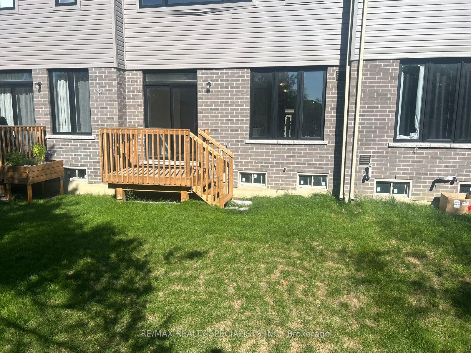 Photo 21 of 67 Watts Mews, Kawartha Lakes, Lindsay — HOMEH