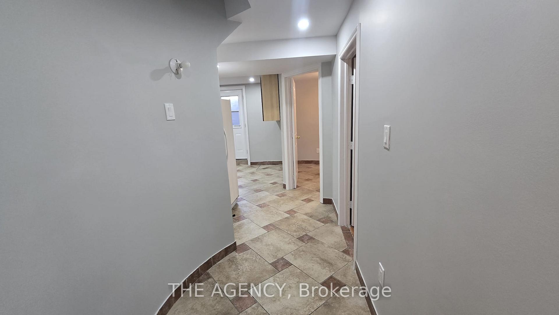 Photo 12 of 120 Valley Vista Drive, Vaughan, Patterson — HOMEH