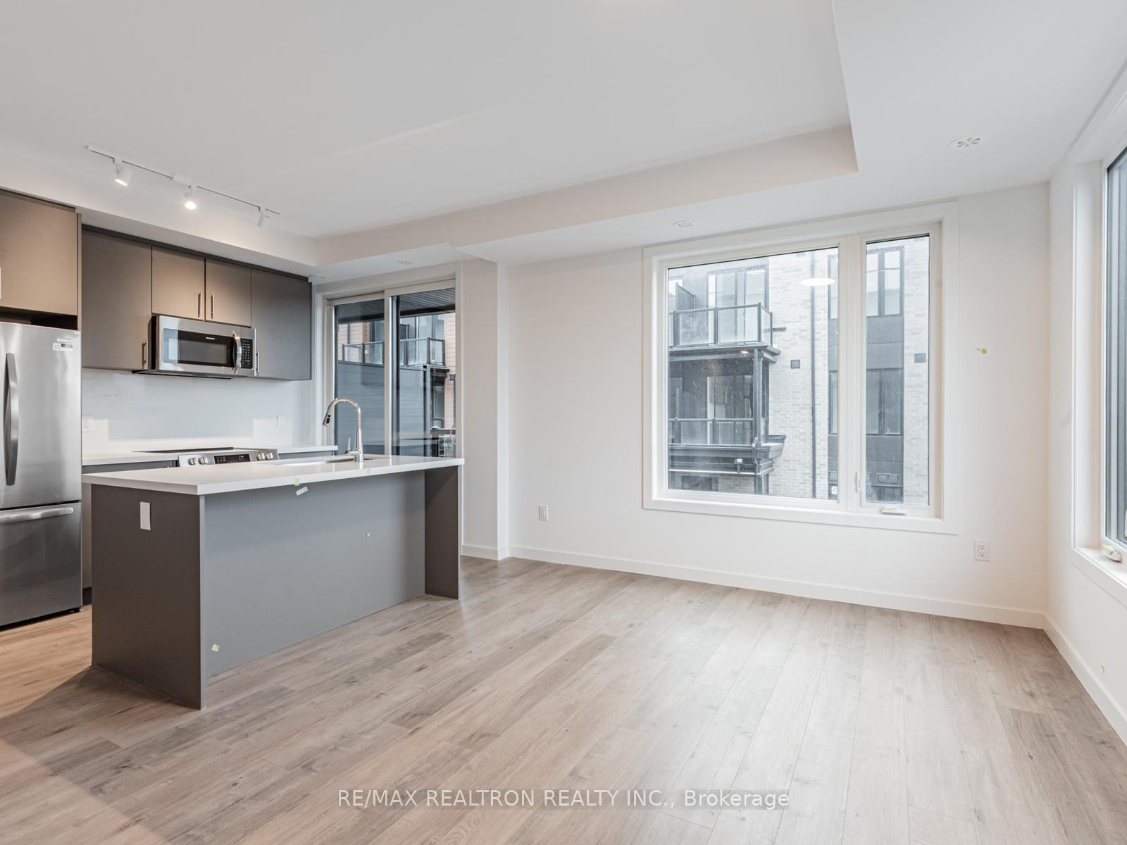 Photo 7 of Unit 31, 117 Marydale Avenue, Markham, Middlefield — HOMEH