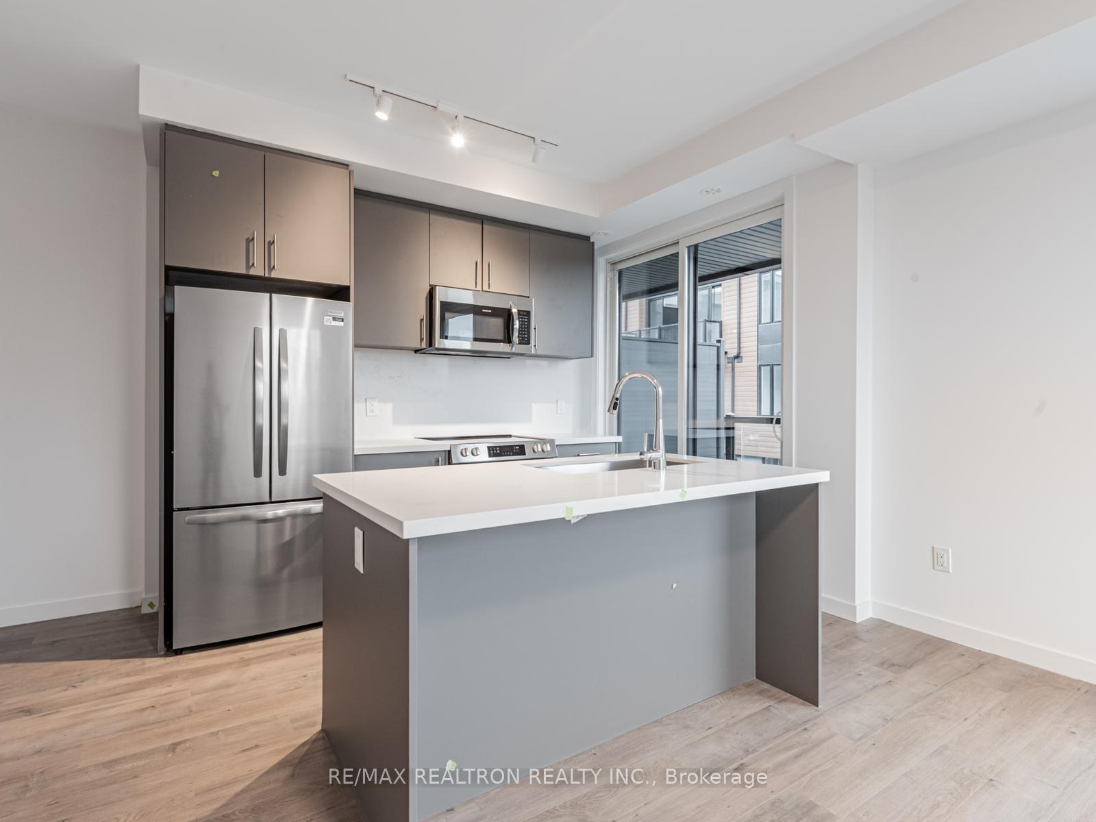 Photo 8 of Unit 31, 117 Marydale Avenue, Markham, Middlefield — HOMEH