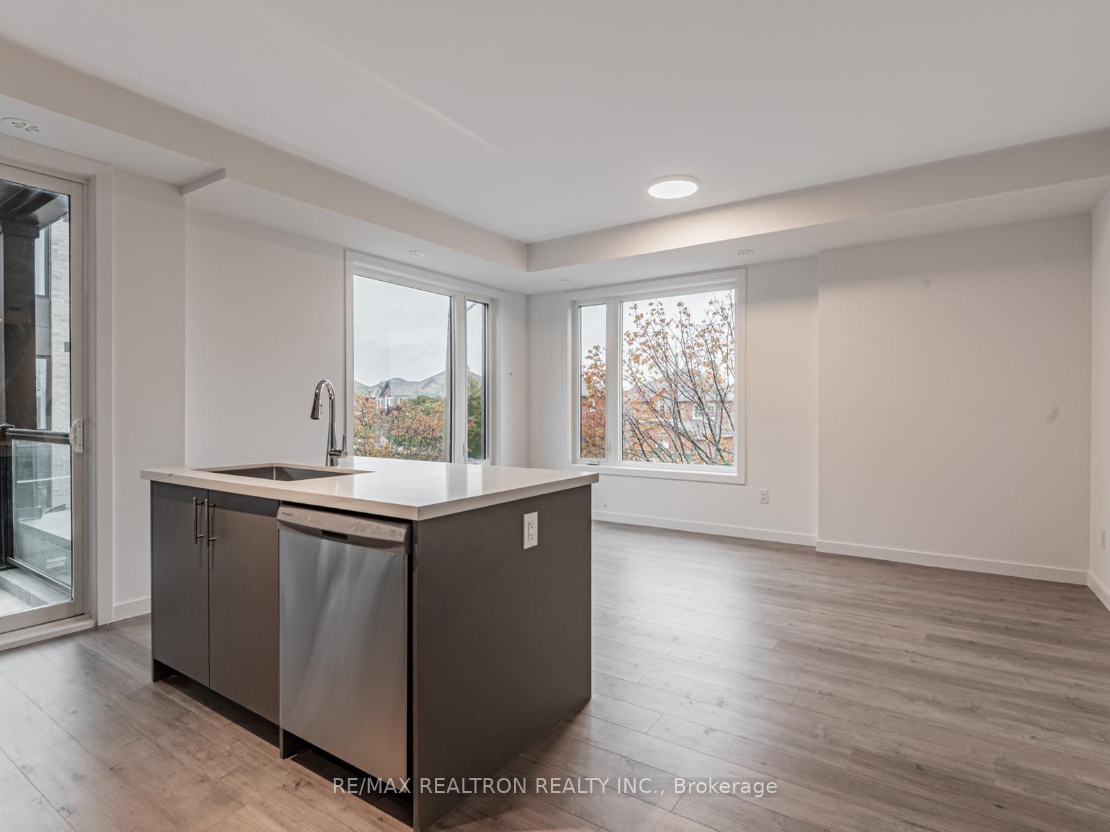 Photo 13 of Unit 31, 117 Marydale Avenue, Markham, Middlefield — HOMEH