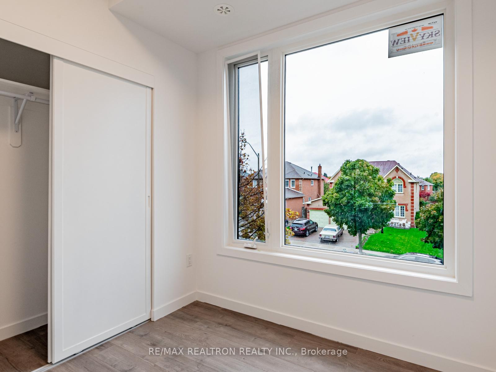 Photo 17 of Unit 31, 117 Marydale Avenue, Markham, Middlefield — HOMEH