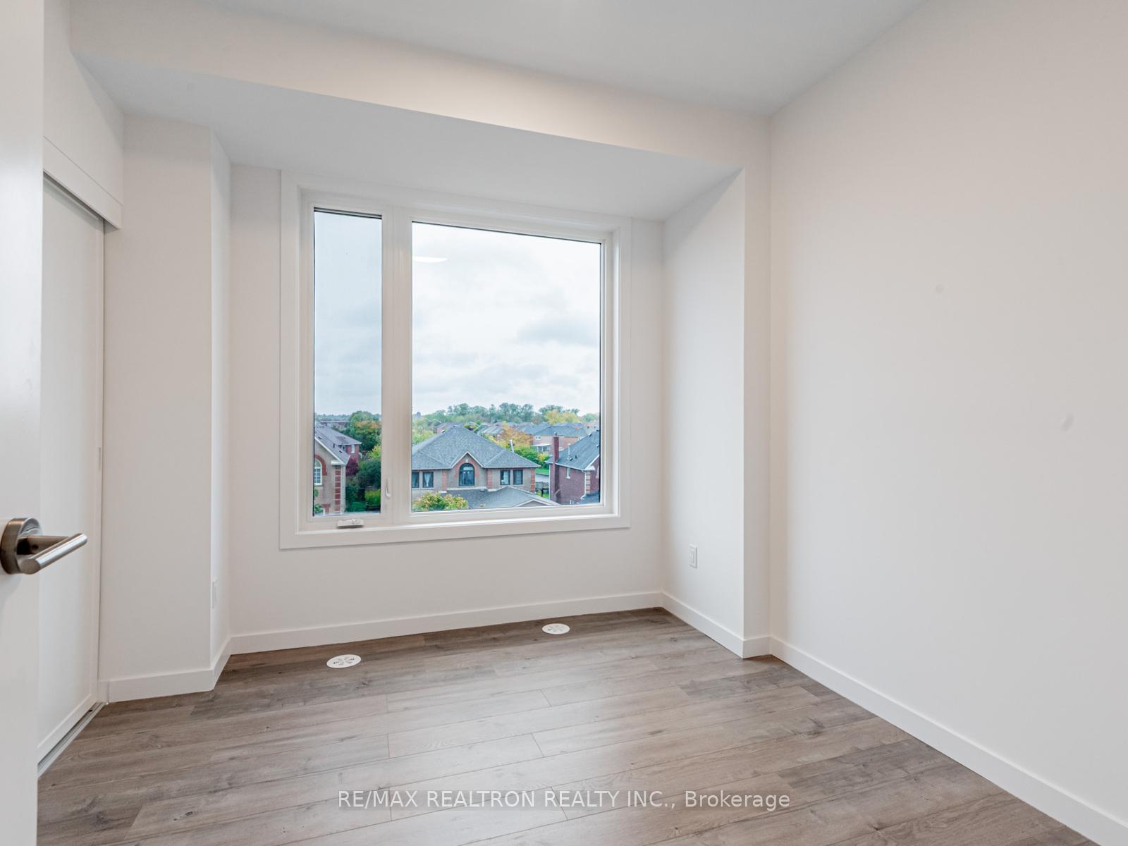 Photo 18 of Unit 31, 117 Marydale Avenue, Markham, Middlefield — HOMEH