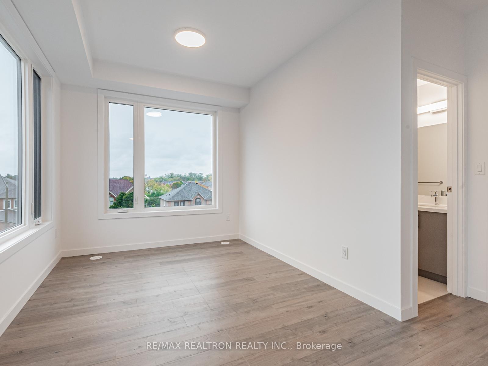 Photo 22 of Unit 31, 117 Marydale Avenue, Markham, Middlefield — HOMEH