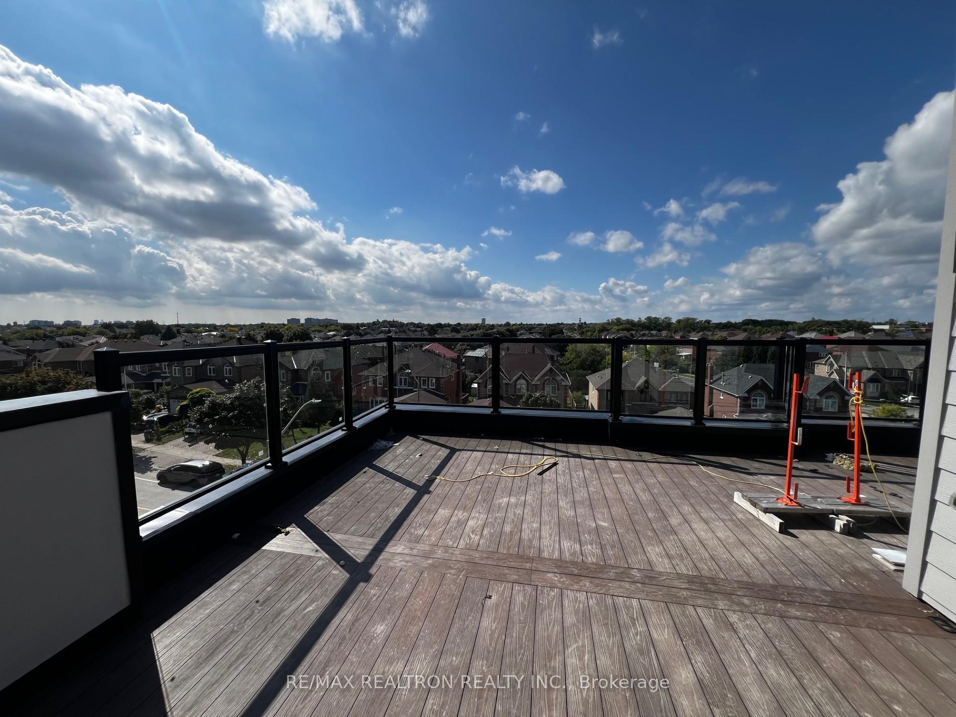 Photo 34 of Unit 31, 117 Marydale Avenue, Markham, Middlefield — HOMEH