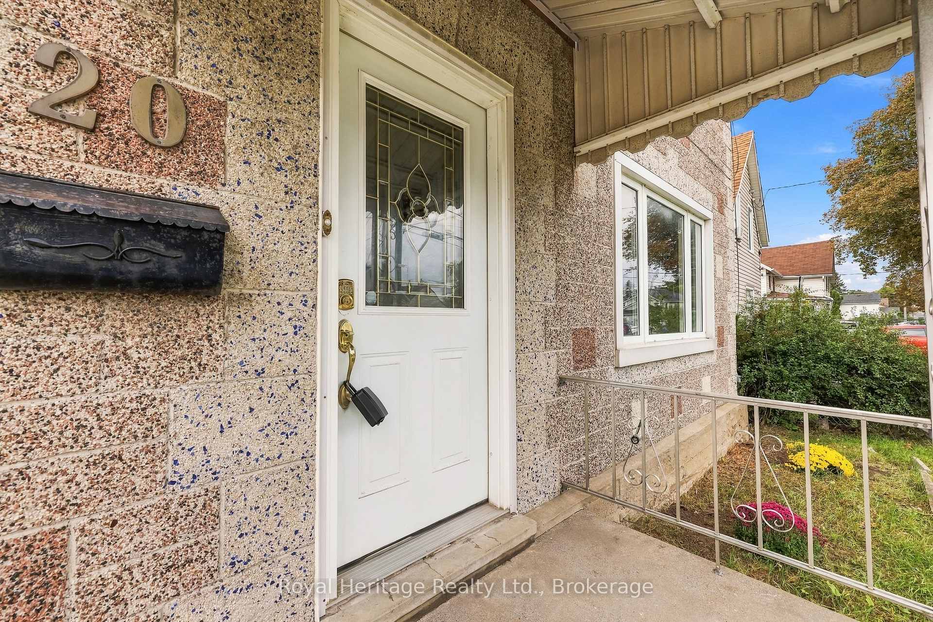 Photo 50 of 20 Gordon Street, Belleville, Belleville Ward — HOMEH