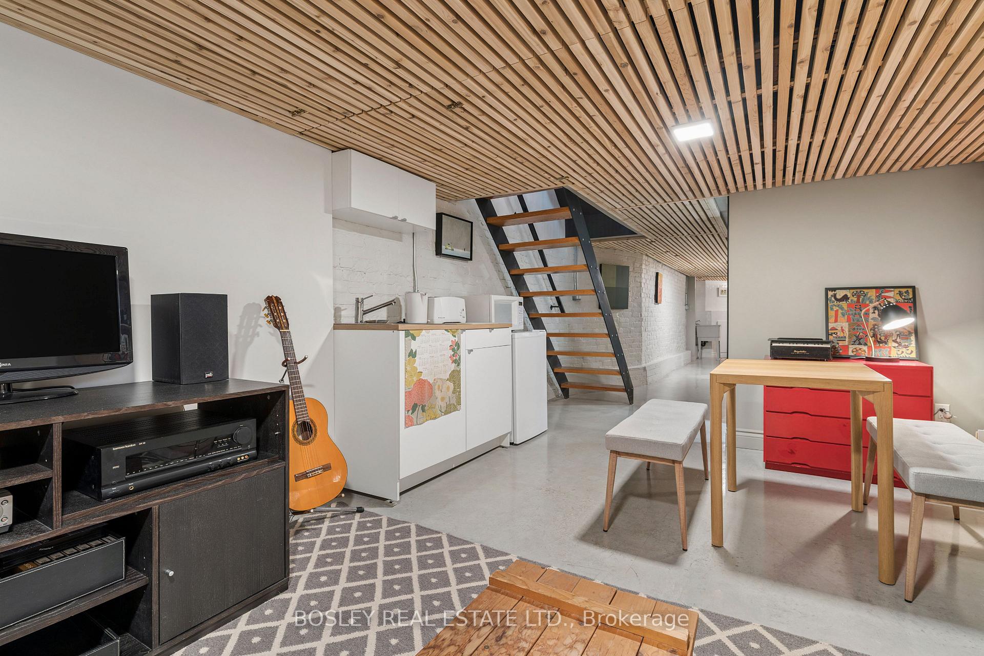 Photo 38 of 62 Pearson Avenue, Toronto, Roncesvalles — HOMEH