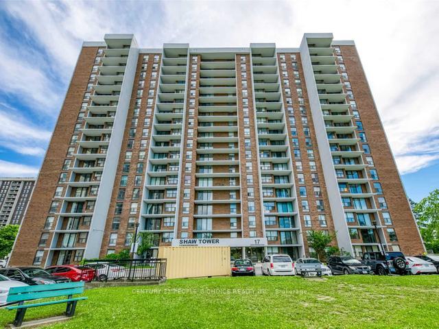 Front of Unit 1205, 17 Knightsbridge Road