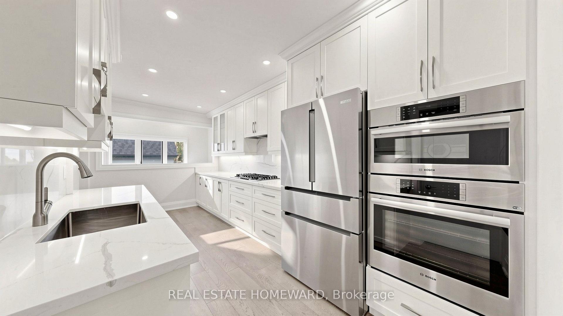Photo 11 of 124 Kendal Avenue, Toronto, The Annex — HOMEH