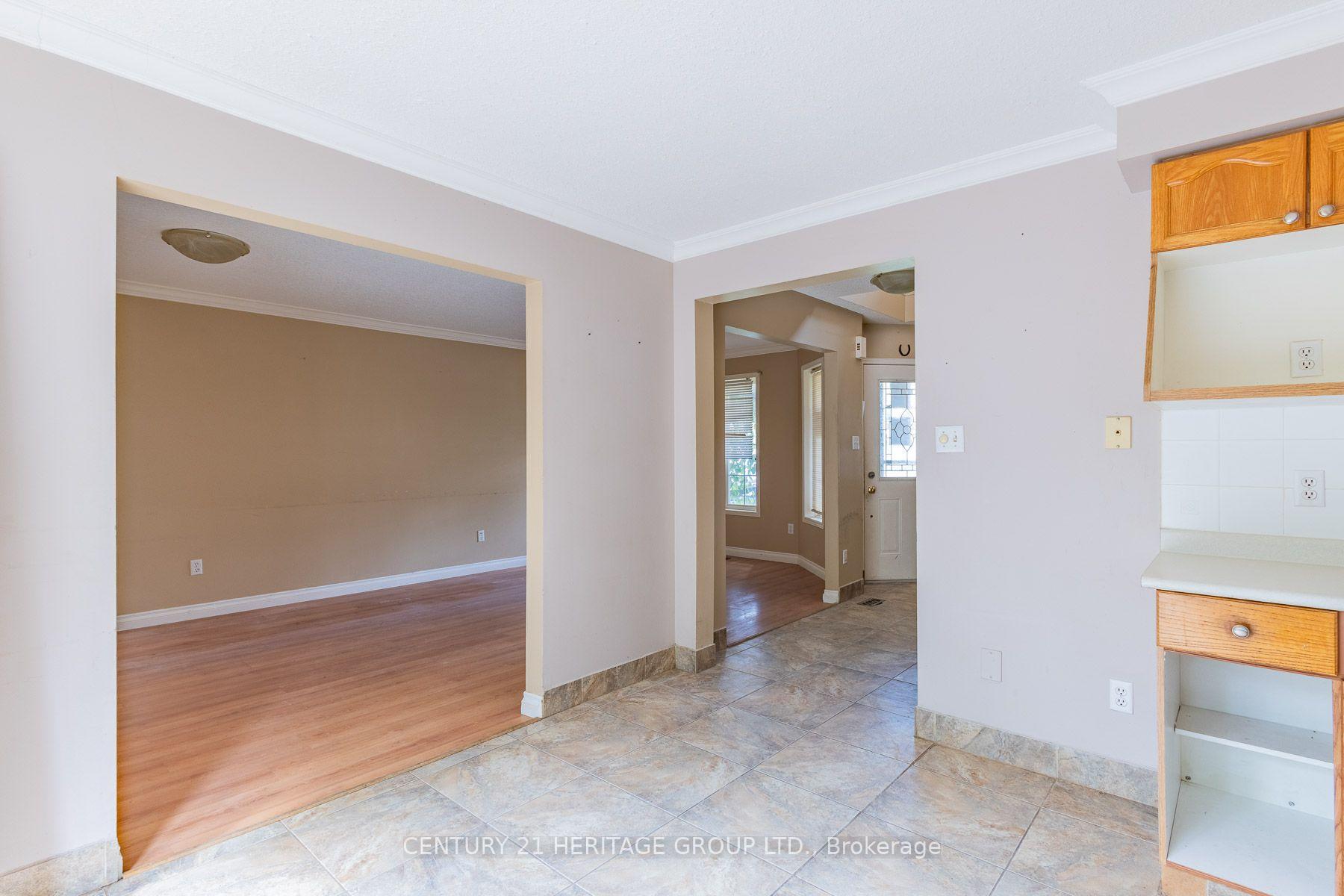 Photo 11 of 430 Starwood Drive, Guelph, Grange Road — HOMEH