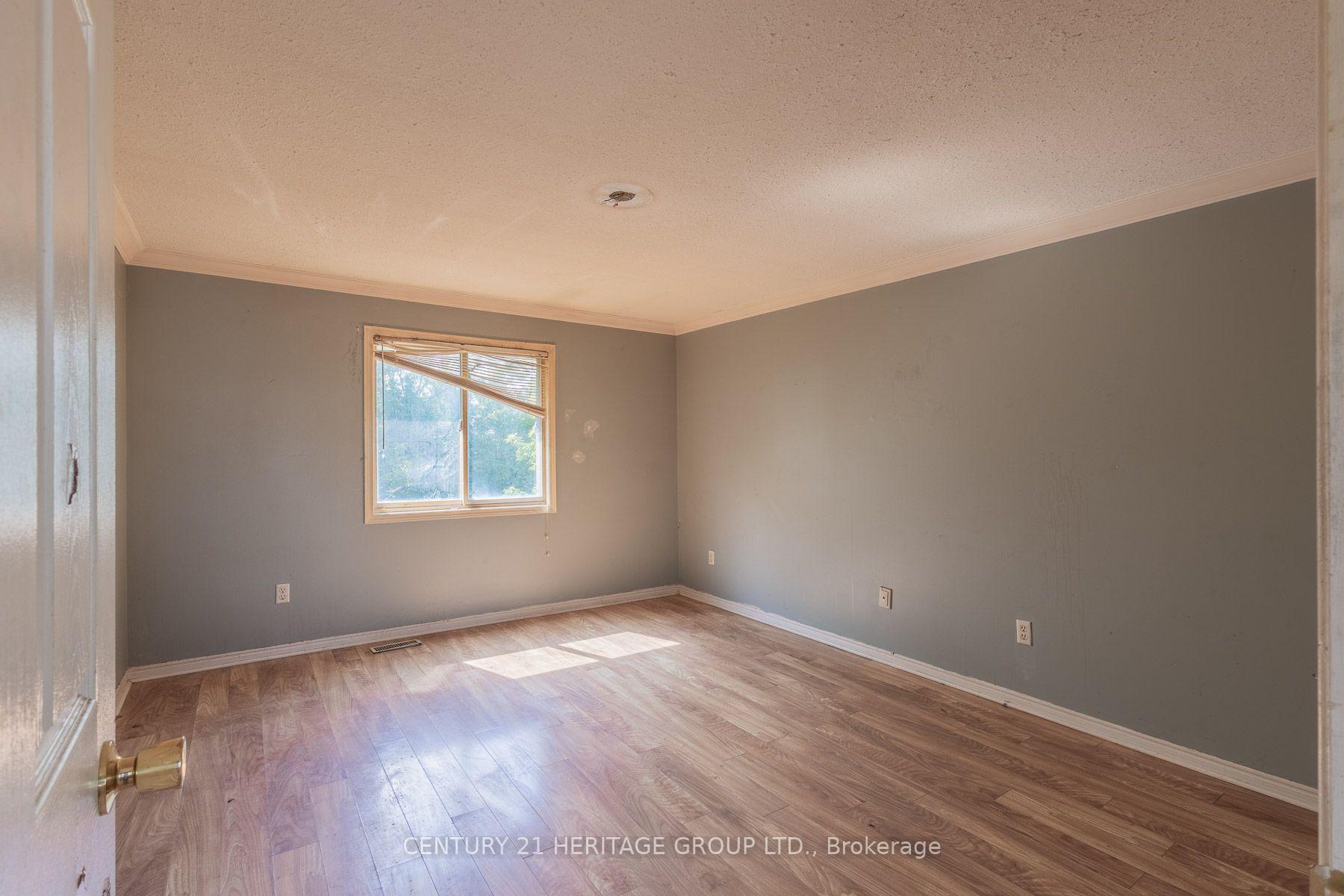Photo 13 of 430 Starwood Drive, Guelph, Grange Road — HOMEH
