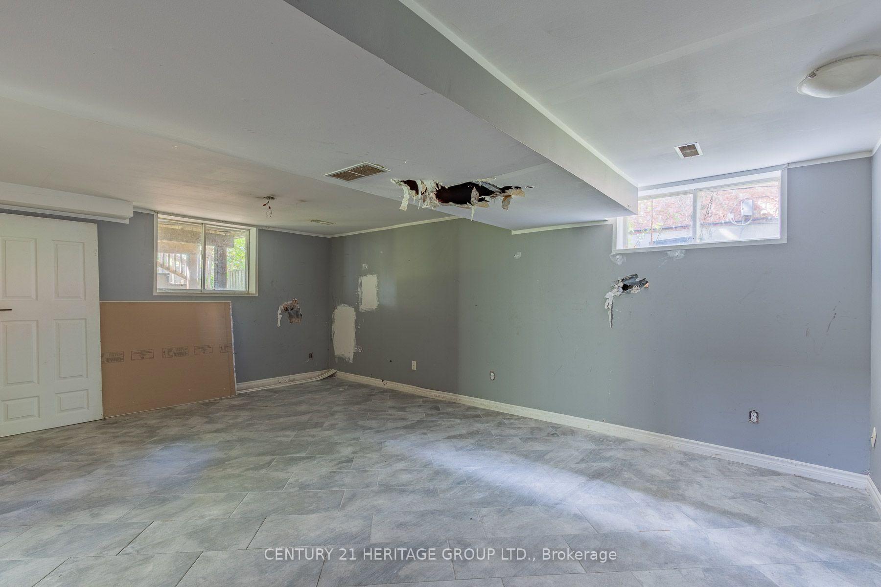 Photo 20 of 430 Starwood Drive, Guelph, Grange Road — HOMEH