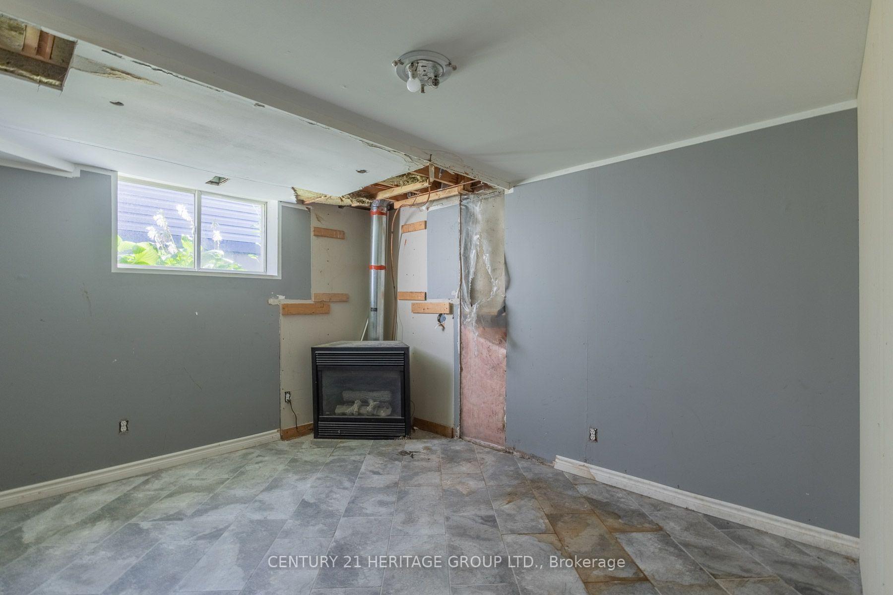 Photo 22 of 430 Starwood Drive, Guelph, Grange Road — HOMEH