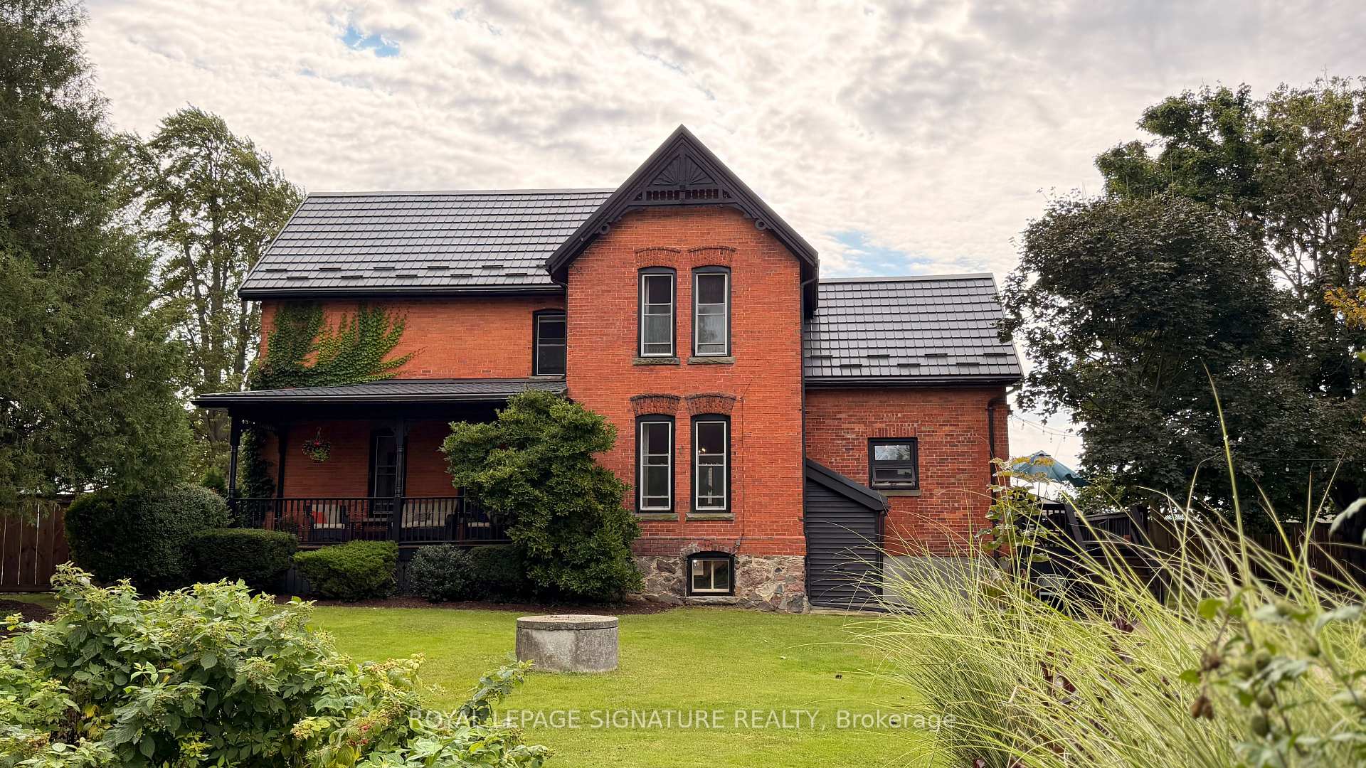 Photo 2 of 136 King Street S, Chatham-Kent, Highgate — HOMEH