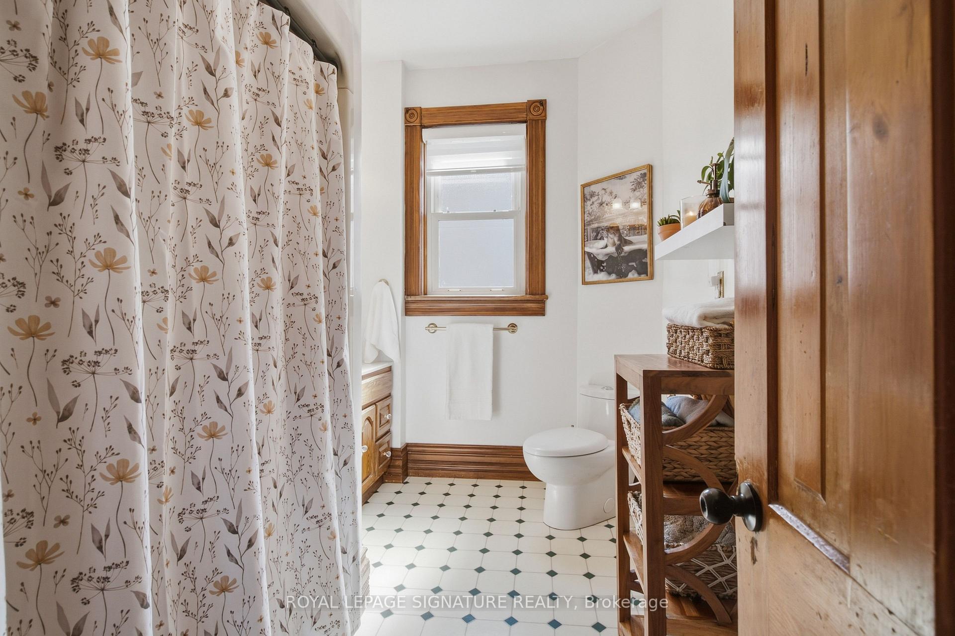 Photo 16 of 136 King Street S, Chatham-Kent, Highgate — HOMEH